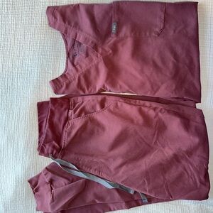Figs Women's Scrub Set in Mauve